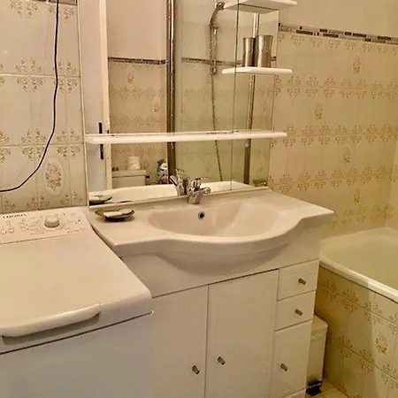 Apartment F2 Avec Balcon, Garage Et Climatisation - Proche Centre Et Cures - Animaux Bienvenus - Fr-1-703-179